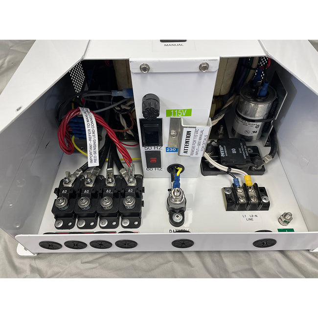 Cargador de batería Sentry Marine, entrada de 115/230 V, 24 V CC, 60 A, 3 bancos [SFR2460/3X]