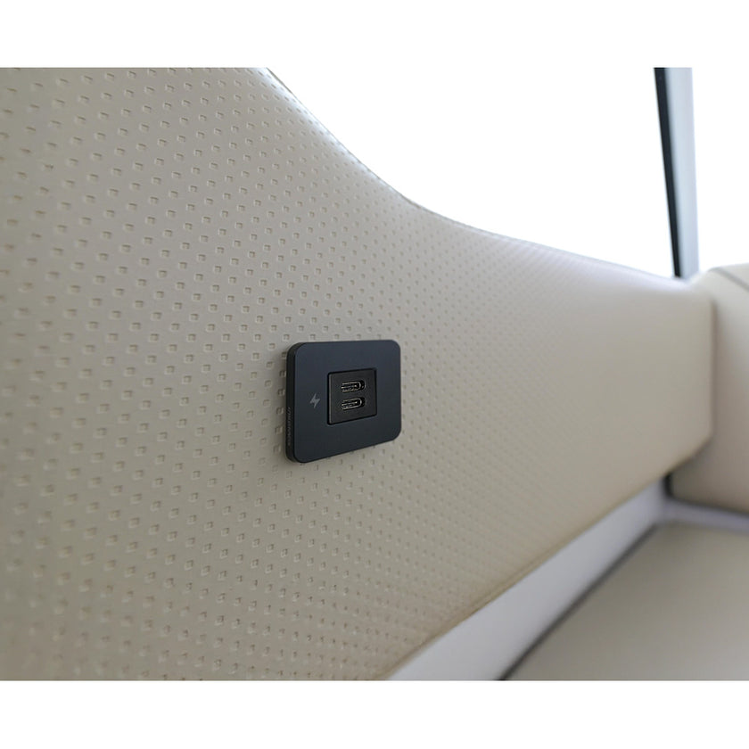 Toma de carga interior USB-C Scanstrut TILE - 12/24 V - Marco negro [SC-TILE-20]