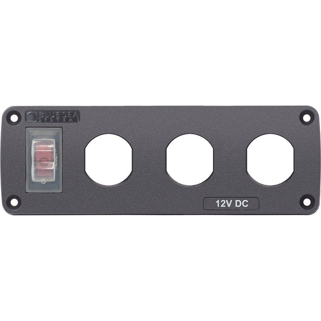 Panel de accesorios USB resistente al agua Blue Sea 4367 - Disyuntor de 15 A, 3 aberturas ciegas [4367]