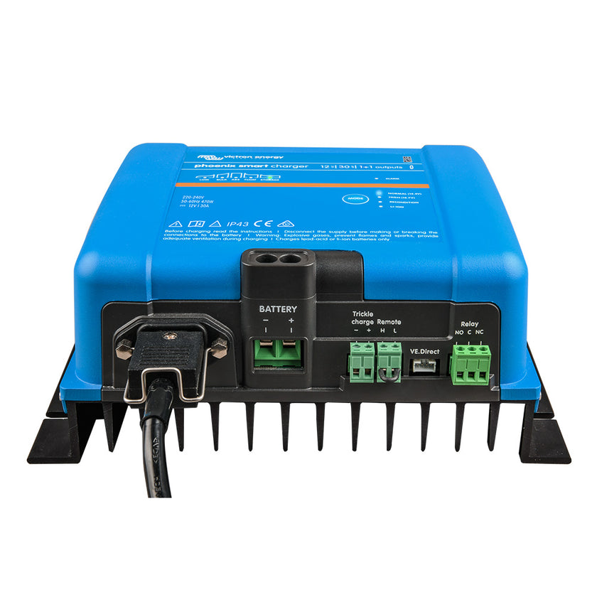 Cargador inteligente Victron Phoenix IP43 12/30 (1+1) 120-240 V CA. Requiere cable de alimentación 5-15P [PSC123051095]